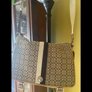 COACH SIGNATURE VOYAGER